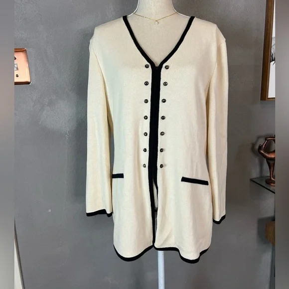 St. John Collection Santana Knit
Jacket in Vanilla/Black - Picture 7 of 11